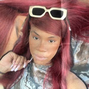 Meet your Posher, Kam